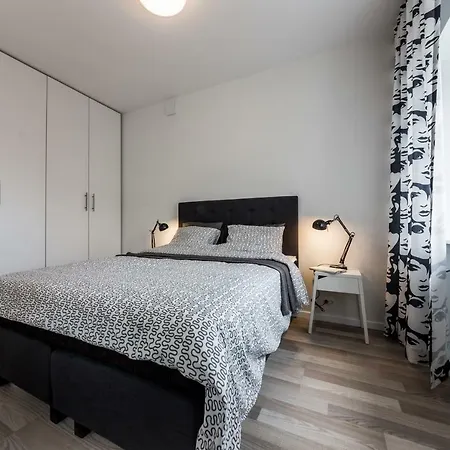 Apartment Modern Grey Apartment, 0,6km From Old Town *
